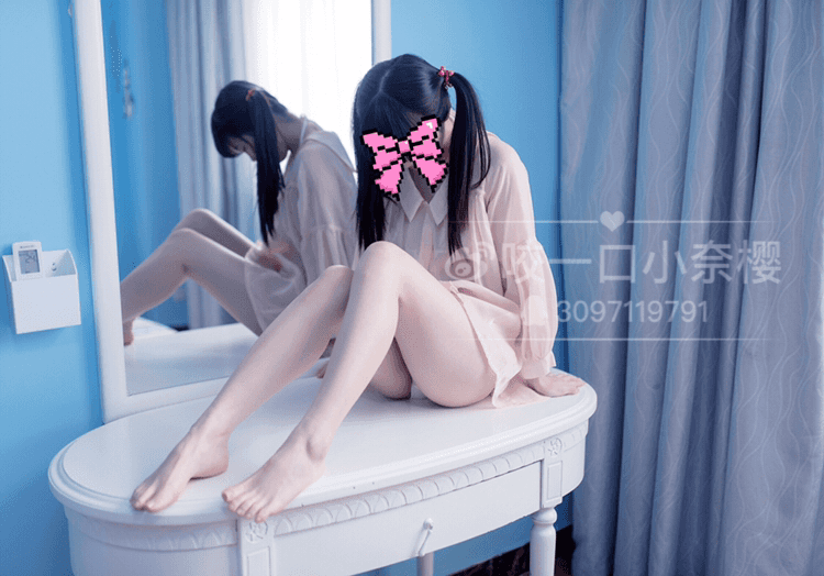 [咬一口小奈樱]粉睡衣[40P/50MB]