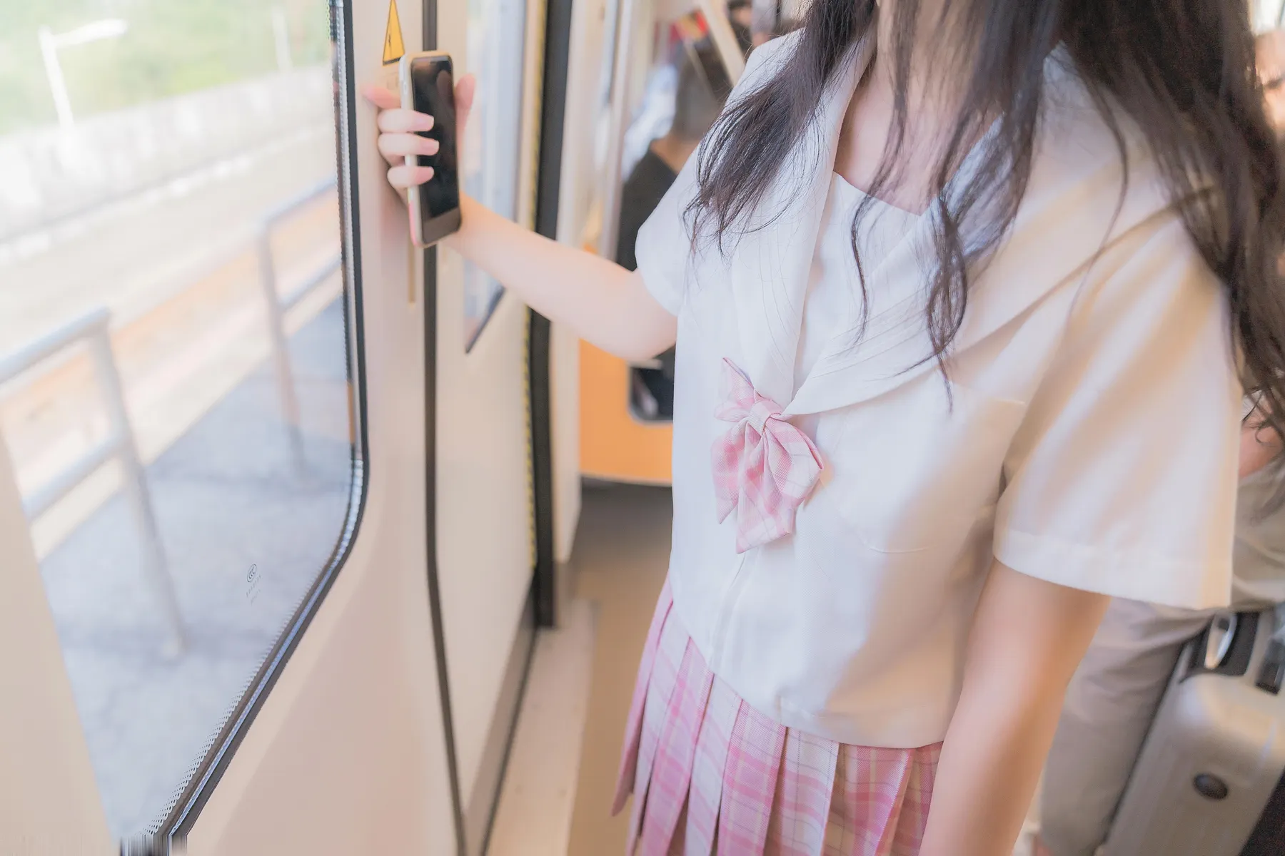 杪夏 – 制服露出 [30P/60MB]