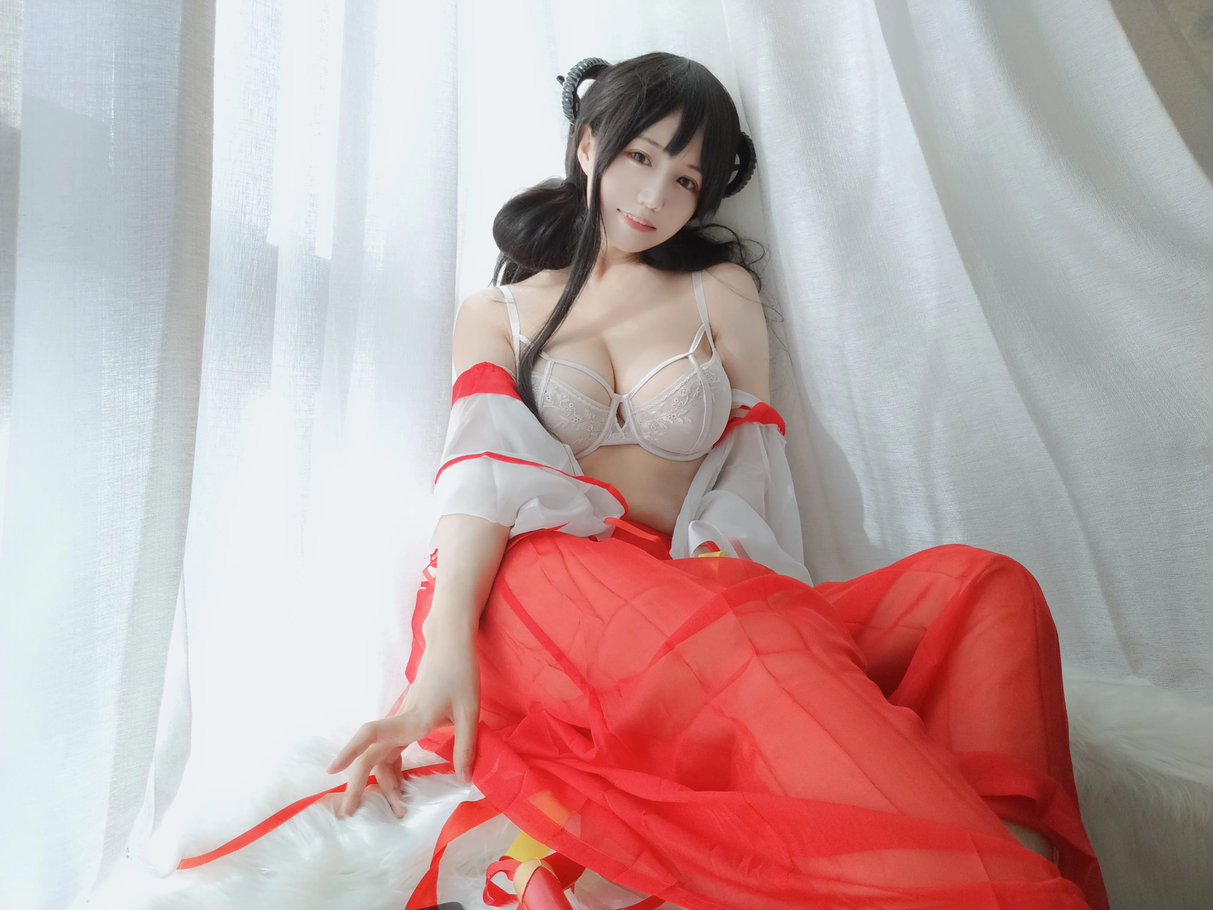 [在线浏览][小仓千代w]有点不对劲的巫女[34P/74MB]