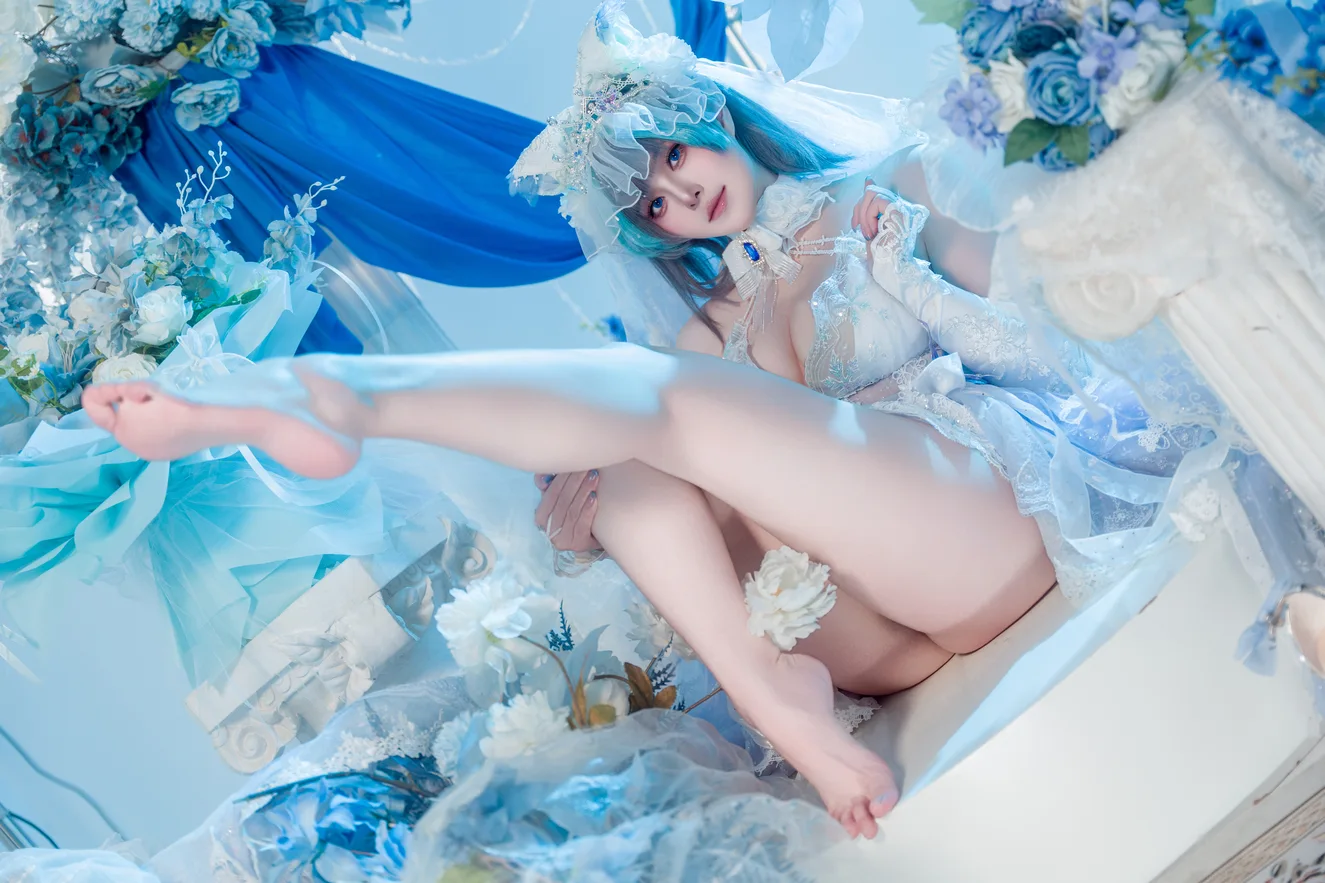 Natsuko夏夏子 – 碧蓝航线 柴郡婚纱 [70P/623MB]