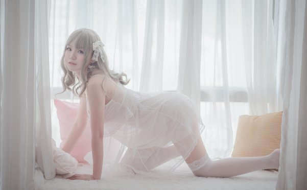 [Yoko宅夏]白色丝质连衣裙[26P/161MB]