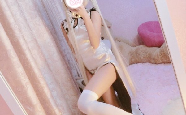 [草莓味的软糖呀]穹妹旗袍[47P/21MB]