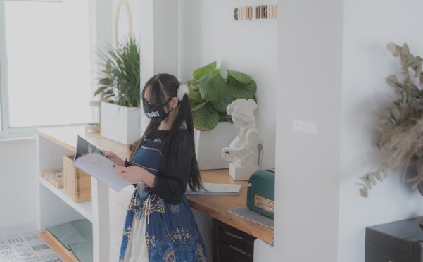 [会员][柚木]蓝色Lo裙[49P+4V/517MB]