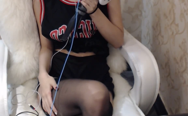 [ASMR]斗鱼丸子君黑丝足控舔耳[1V/232MB]