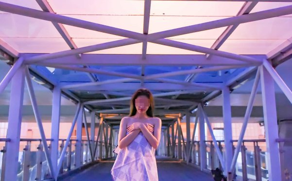 [理万姬]天桥×集市露出摆摊[24P/121MB]